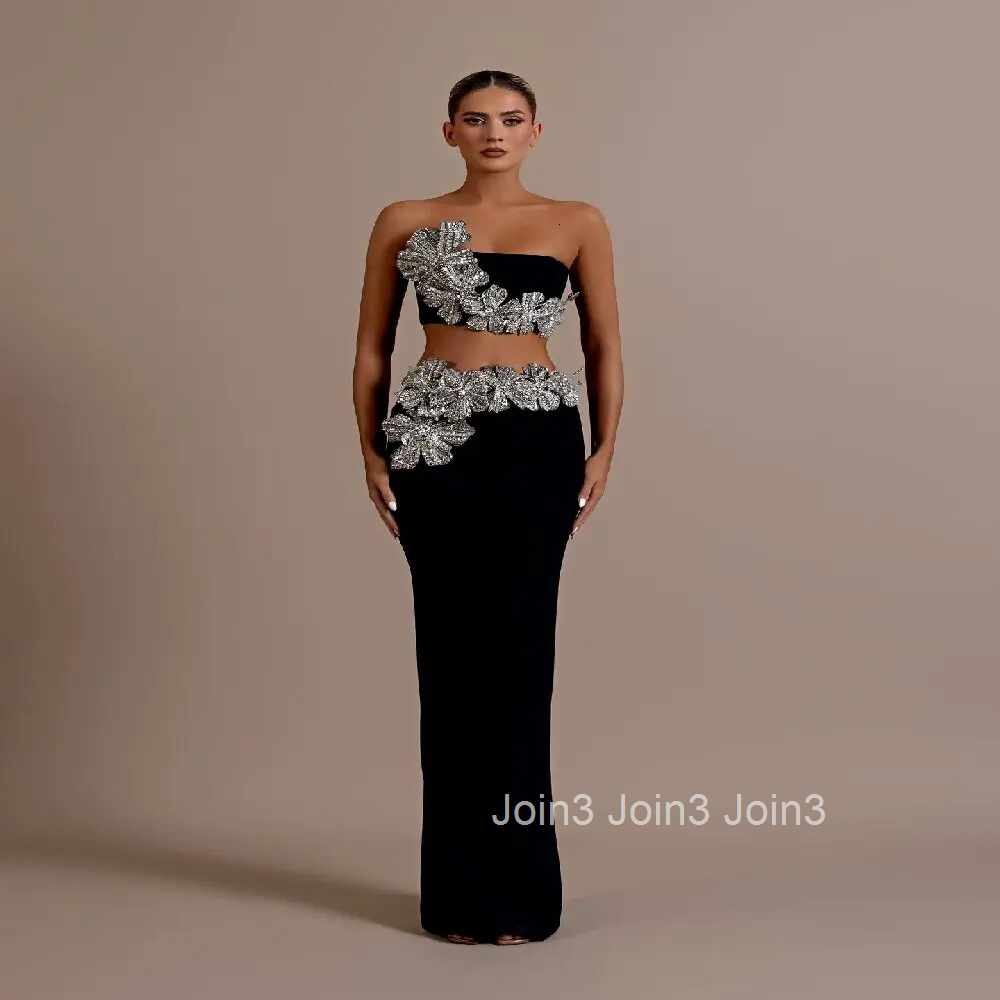 Women Fashion Punk Style Black Two Pieces Chic Big Flower Diamonds Sleeveless Super Short Top Fit Wrapped Hip Skirt Bandage Sets