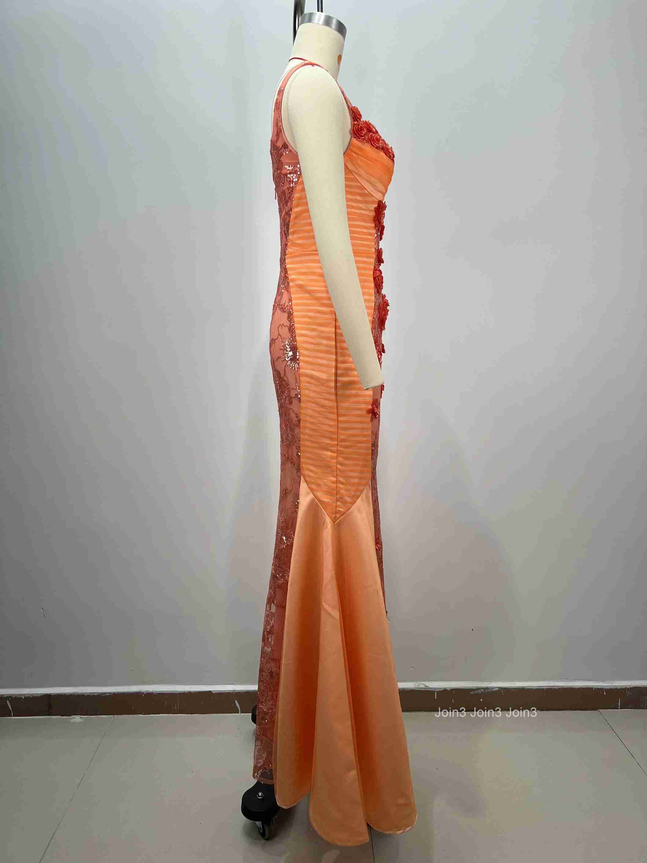 New Luxury Fashion Elegant 3D Flower Sleeveless Spaghetti Strap Long Dress Mermaid Gold Splash Evening Gown