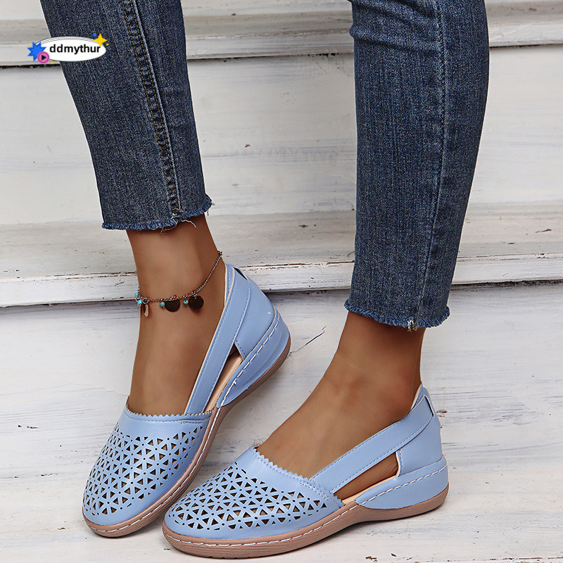 New Style Hole 2023 Summer Shoes Round Toe Wedge Large Size Flat Women's Sandals ddmythur