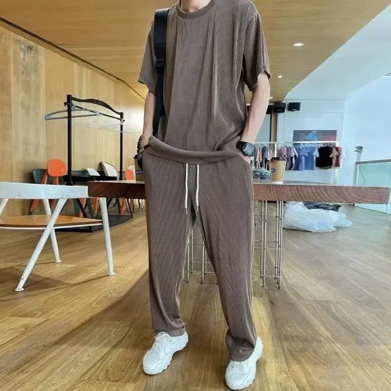 Casual Ice Silk Mens Short Sleeve T-shirt Loose-fit Trousers Lightweight Summer Fashion Trendy Mens Wear 2-piece Set 250617