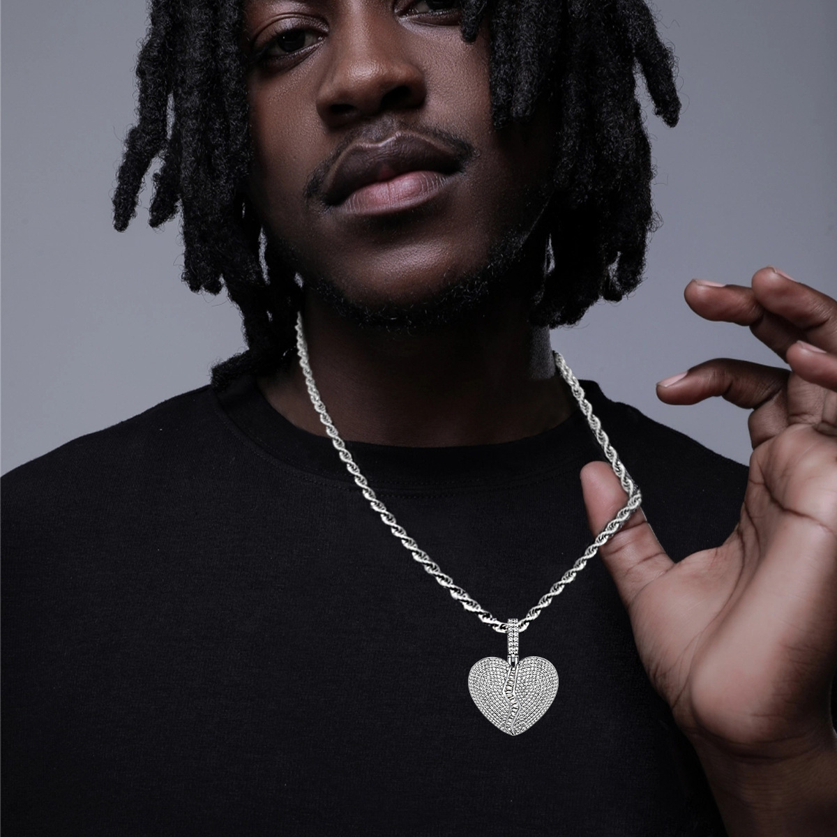 Luxury Hip Hop 3D Diamond Inlaid Heart Pendant Men's Niche Statement Necklace Pass the diamond tester