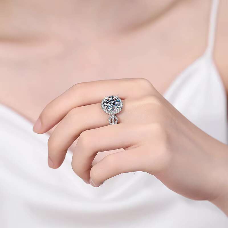 Factory Direct New High-End Wedding Ring Womens Big Diamond Luxury Jewelry S925 Sterling Silver 5 Ct Moissanite Ring