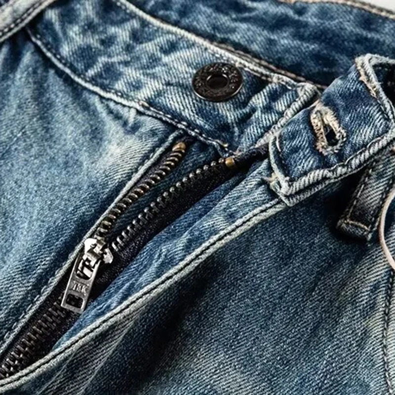Heavy Vintage Jean Shorts Men 2025 Summer American Washed Hole Leather Loose Side Pock Riding Denim Shorts Mens Cargo Pants 250618
