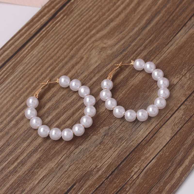 Simulated Pearl Hoop Earrings for Women Temperament Simple Round Circle Hanging Ear Fashion Wedding Jewelry Valentines Day XJ250623