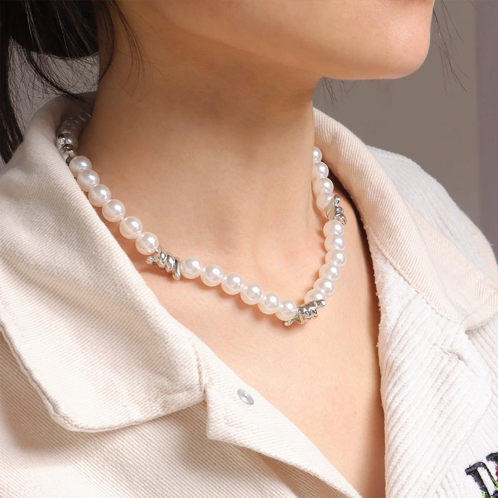 Instagram-Inspired Pearled Collar Necklace For Men And Women With Versatile Styling Options