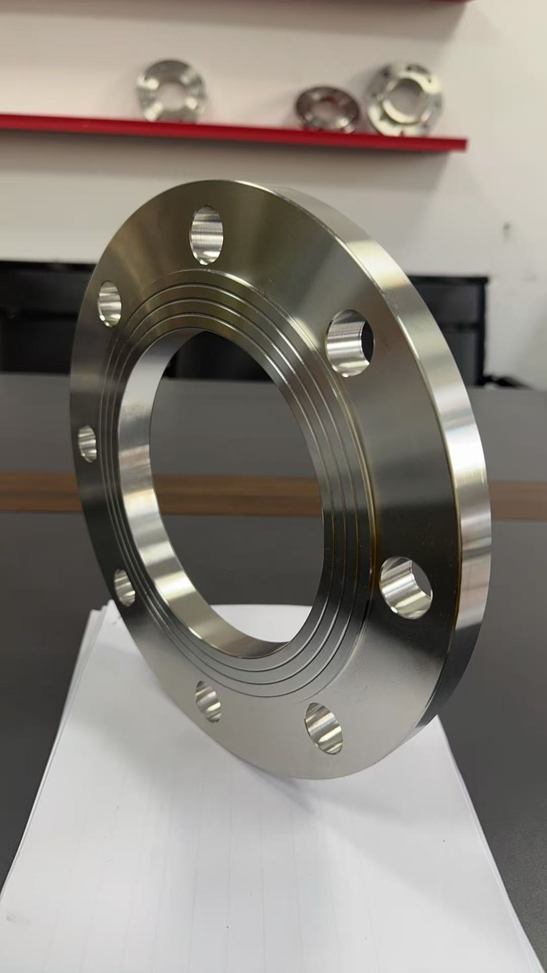 High-Quality 304 SS Weld Neck Flange for Industrial Use welding plate flange