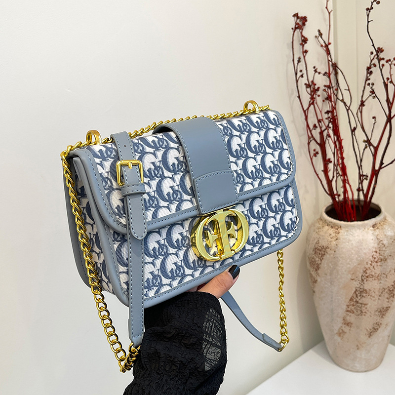 Free Shipping Designer Bag Embroidered Vintage Bag High-end Handmade Bag For Women Trending Small Bag Light Luxury Fashion Retro Luxury Bag Shoulder C