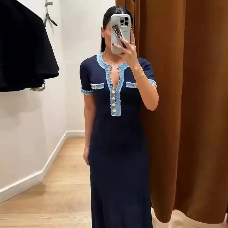 Elegant Knit Maxi Dresses Fashion Women Contrasting ONeck Short Sleeve Metal Tassel Bodycon Casual Office Lady Commute Vestidos 250616