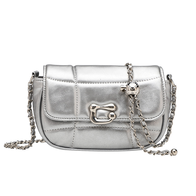 Free shipping designer Korean Style Niche Design Silver High-Quality Texture Chain Bag 2025 Spring New Versatile Commuter Shoulder Bag Crossbody Bag