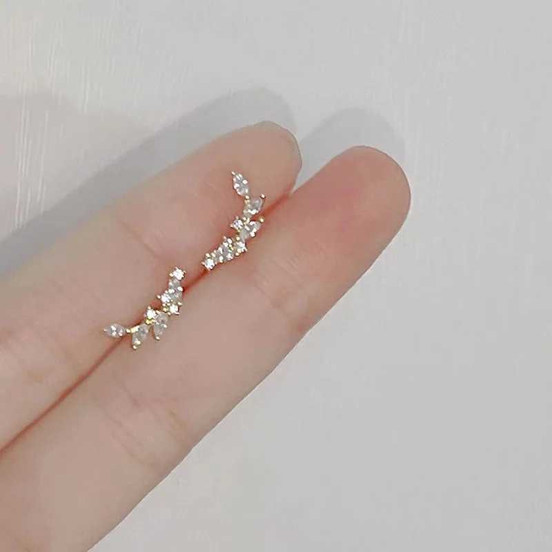 Tibetan Silver Korean Exquisite Curved Shiny Zircon Wheat Stud Earrings for Women Sweet Romantic Wedding Silver Jewelry XJ250623