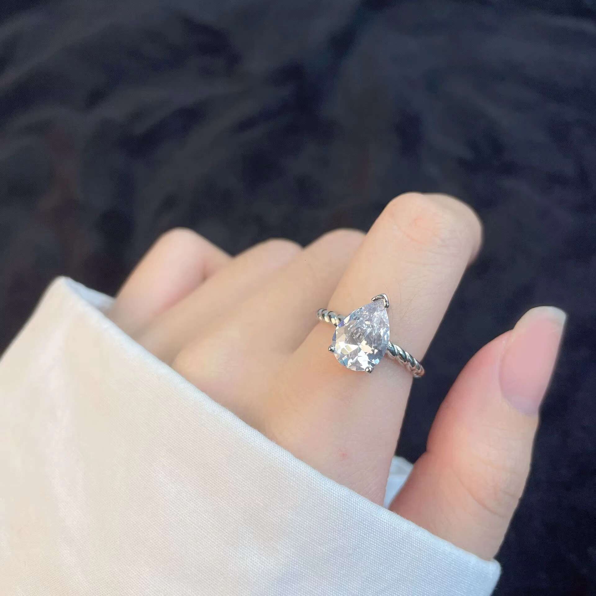 Moissanite Diamond Wedding Pear Big Stone Engagement Topaz Ring Women Jewelry Crystal Silver Cubic Zirconia Gemstone Rings