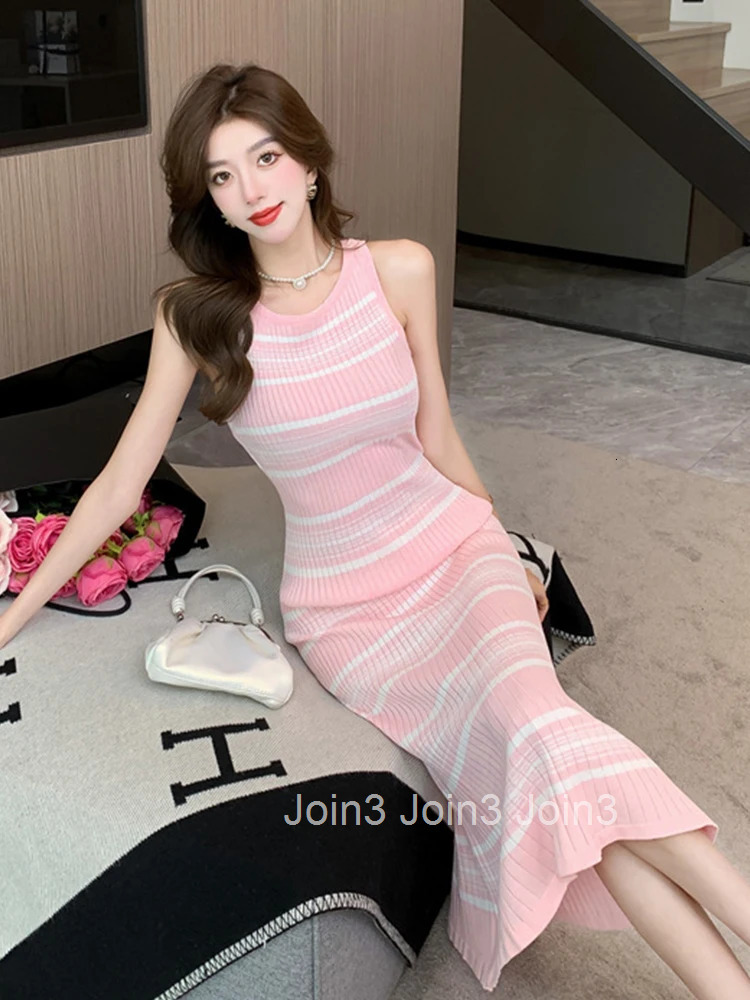 Women Street Clothes Sweet Knitted Striped O-Neck Sleeveless Skinny Stretchy Dress Elegant Fashion Vestidos Robe Casual Summer