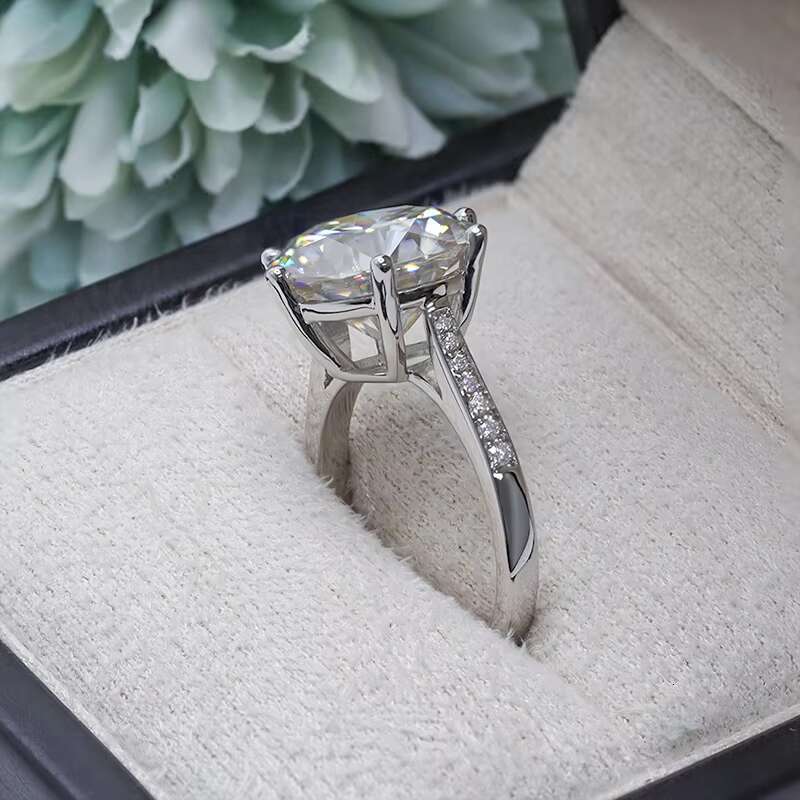 Paston Iced Out 10k 14k Big Size Round Cut 8ct Vvs Moissanite Ring 6 Prongs Classic Setting Wedding Daily Diamond Jewelry