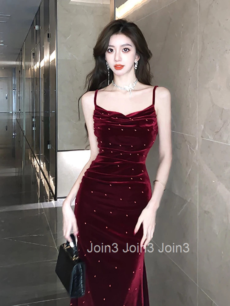 French Elegant Luxuriy Banquet Dress Women Celebrity Strap Bodycon Folds Fishtail Robe Lady Evening Party Host Vestidos Mujer