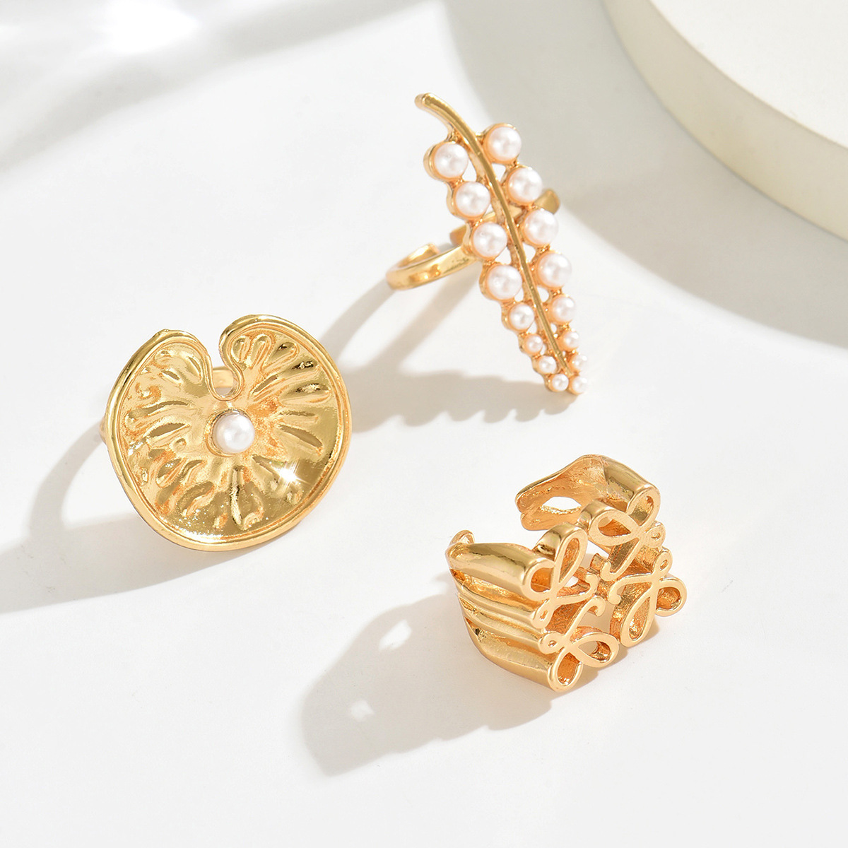 Fashion Women's Jewelry Set Simple Irregular Design Pearl Inlaid Ring for Women