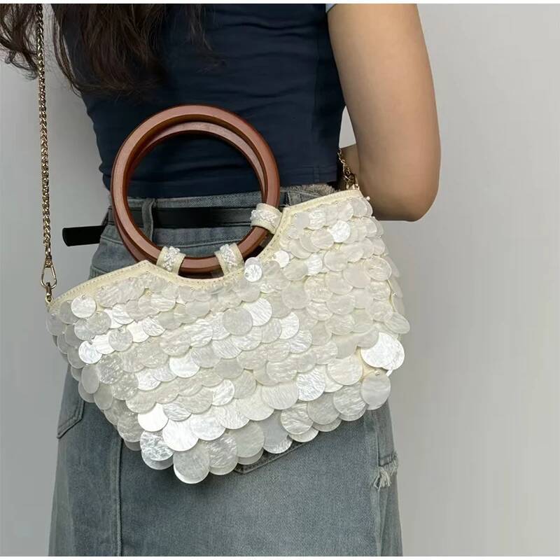 designer bag Handmade Pearlescent Shell Handbag Boho Half-moon-shaped Exquisite Purse With Chain Crossbody Summer Round Handles Beach Bag