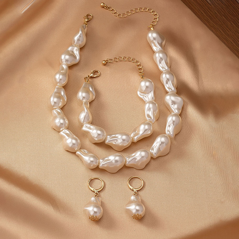 Trendy Irregular Pearl Necklace Bracelet Earring Set Internet Celebrity Female Ins Style Fashion Jewelry Set241115
