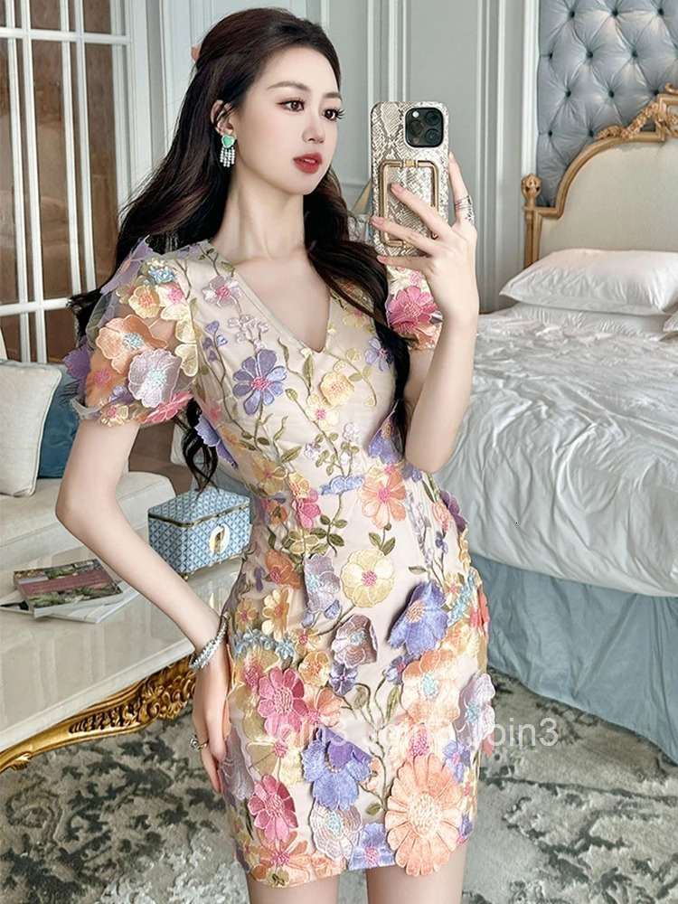 Summer Fashion Embroidered Flower Short Evening Dress Women Clothes Sweet Sexy V-Neck Slim Vacation Party Prom Vestidos Fiesta
