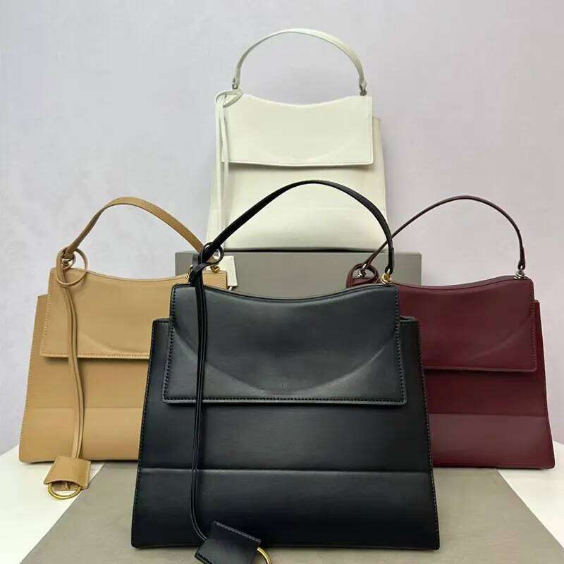 Flip High Quality Fashion Tote Bag French Shoulder Crossbody Large Capacity Handbag 2025 New Ladies Bury Purse