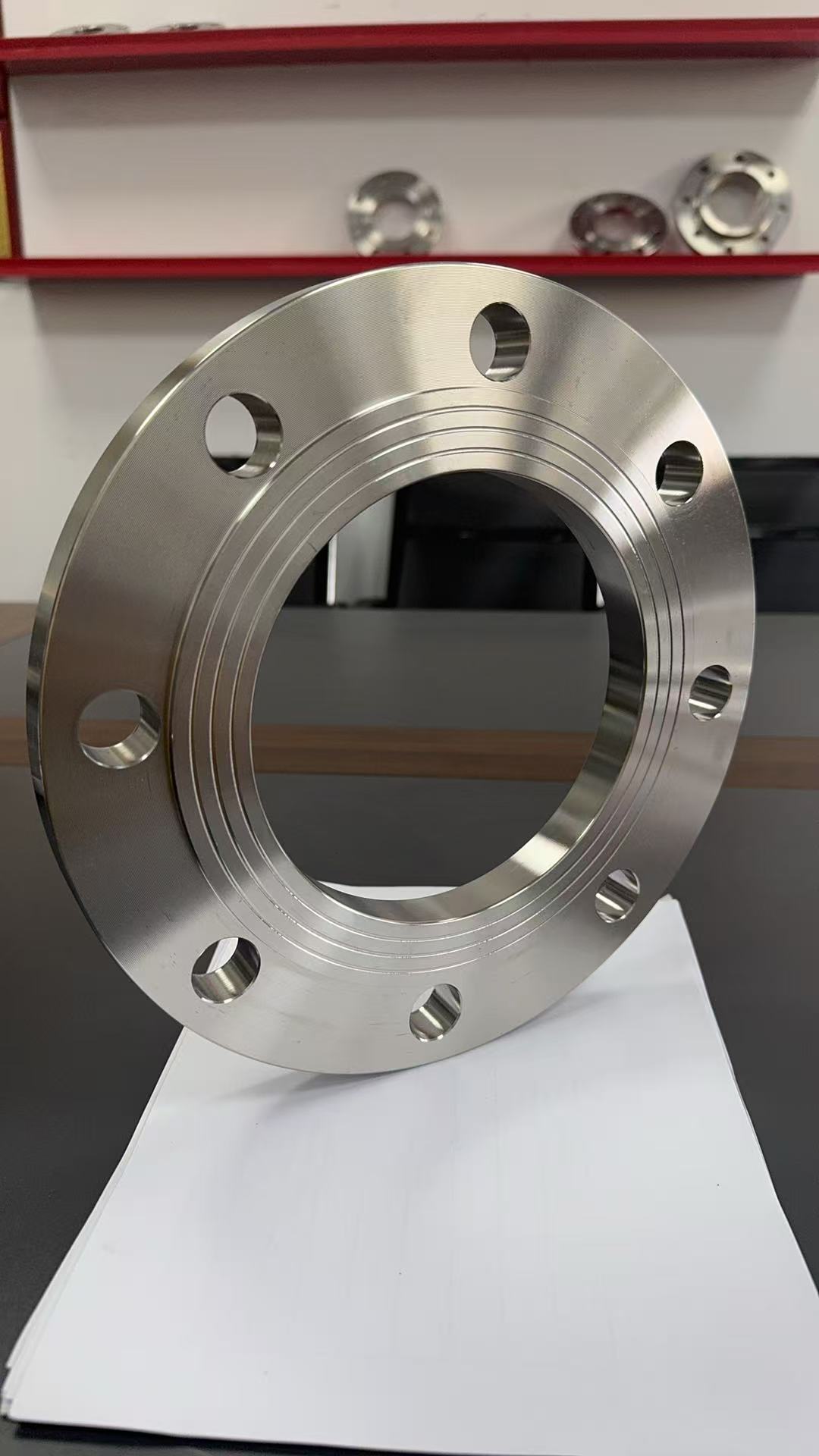 High-Quality 304 SS Weld Neck Flange for Industrial Use welding plate flange
