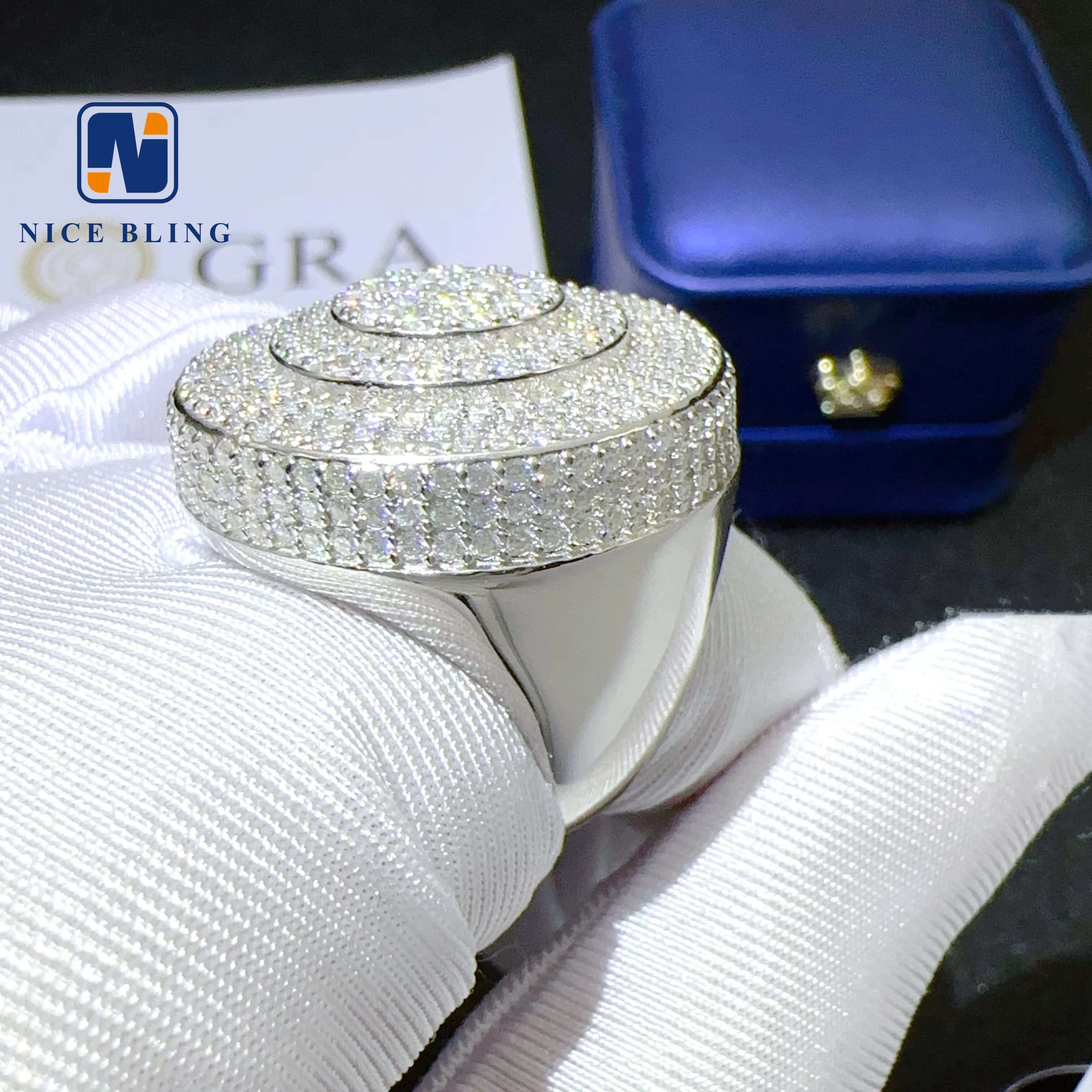 Iced Out Big Size Round Shape Mens Rings Popular Hip Hop Diamond Rings Brilliant Cut Moissanite Diamond 925 Silver Ring