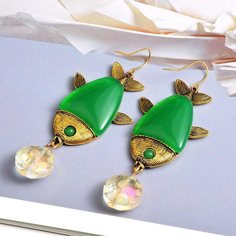 New Brand Animal Pendant Earrings Train Green Color Simulated Pearl Fish Drop Earrings Summer Beach Jewelry Brincos XJ250623
