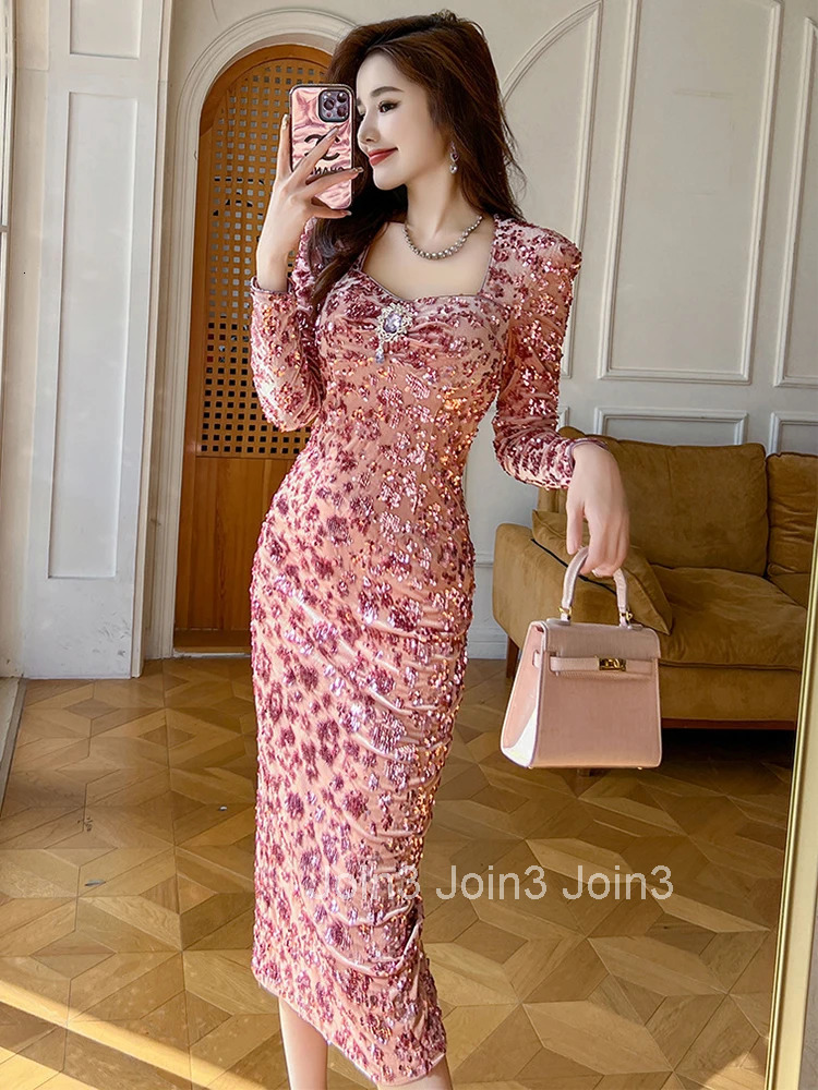 Autumn Casual Sweet Pink Velvet Sequin Evening Dress Women Clothes Elegant Retro Square Neck Skinny Midi Robe Party Prom Vestido