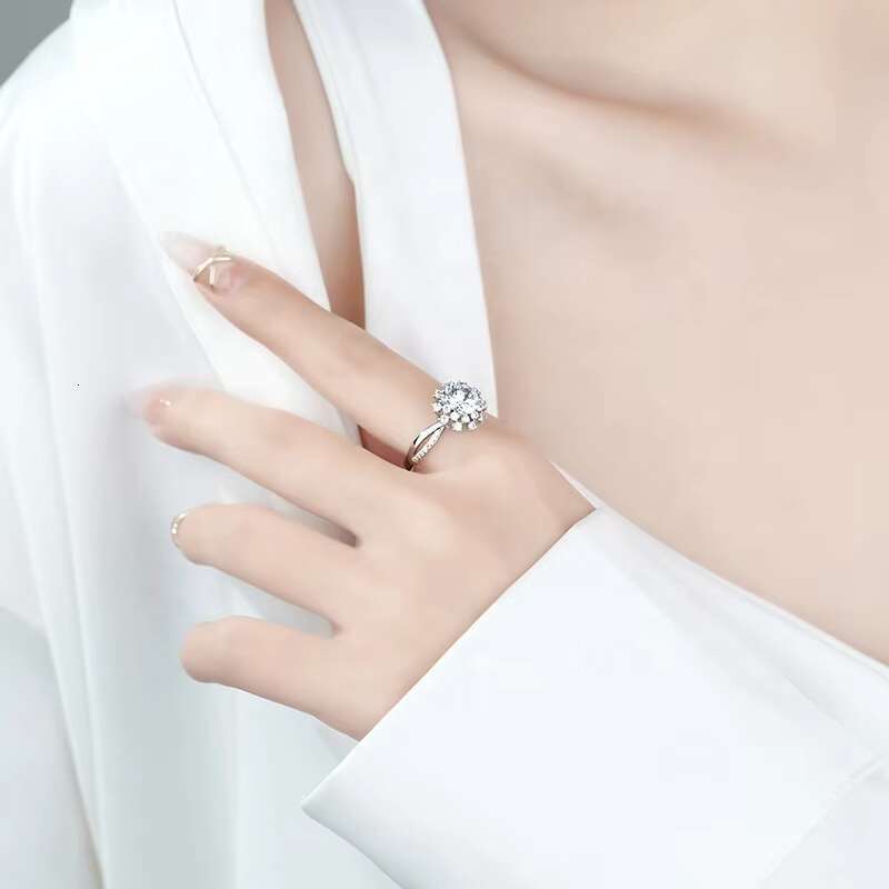Wholesale 925 Silver Luxury Wedding Diamond Ring 1 Ct Big Moissanite Engagement Rings for Women