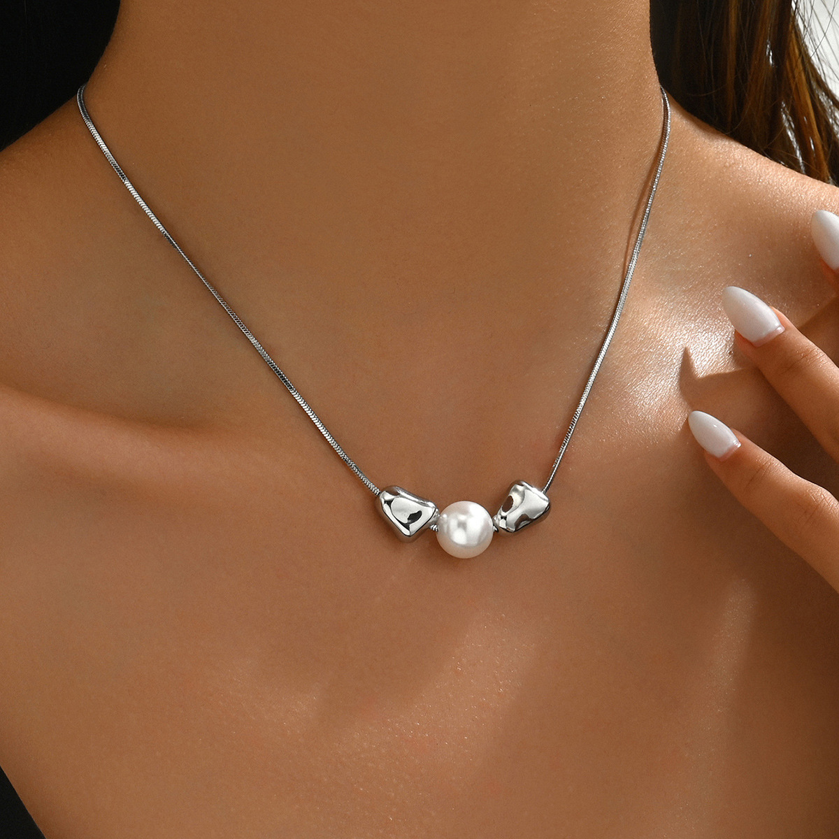 New Style Women's Necklace Personality Electroplated Beaded Long Clavicle Chain Design