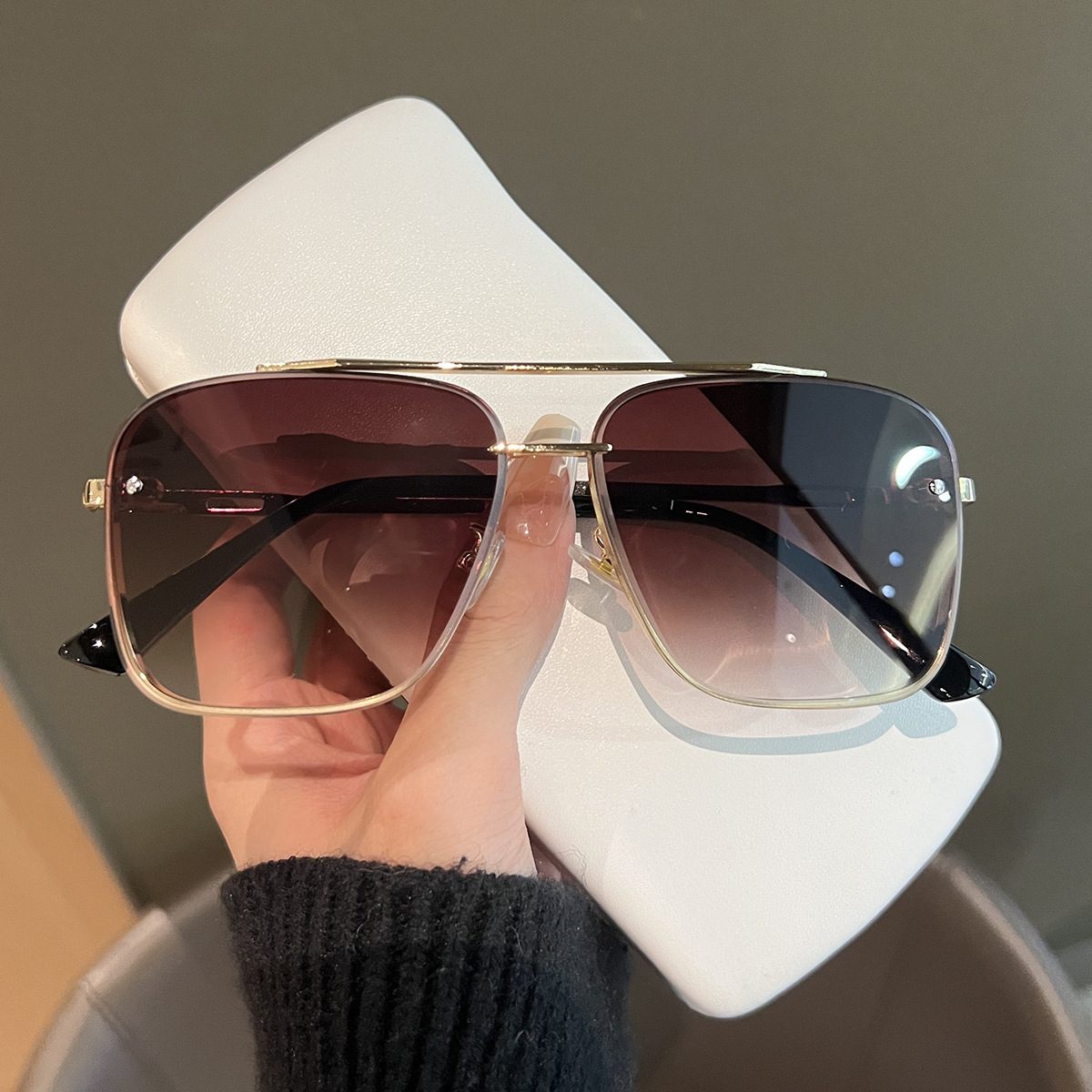 Designer Sunglasses For Women Men Fashion Sunglasses Luxury Polarized Lens Goggle Pilot PC Frame Oversized UV400 Eyewear Luxury Style Sunglasses DY010