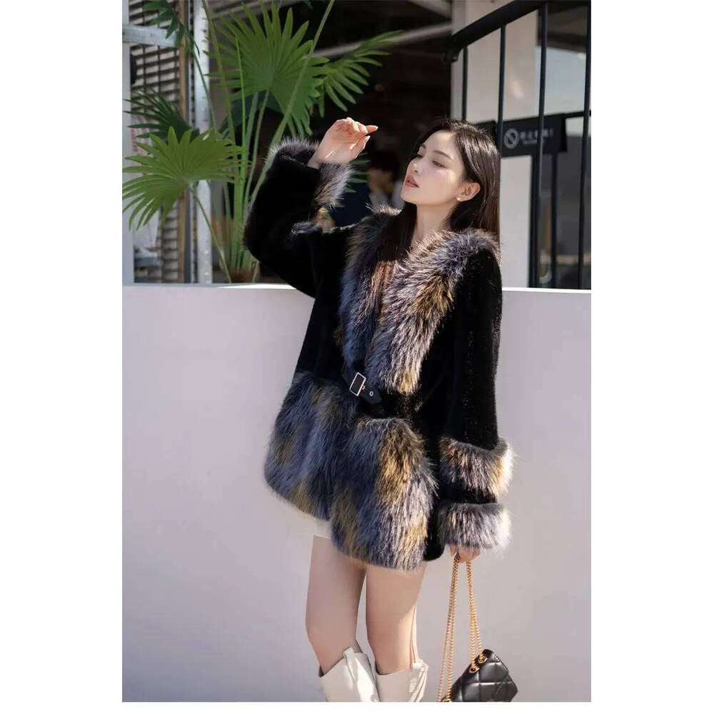 Fox Coat Women 2024 New Mink Fur Jackets V Neck Belt Decorate Warm Long Sleeve Outwear Female Trendy Elegant