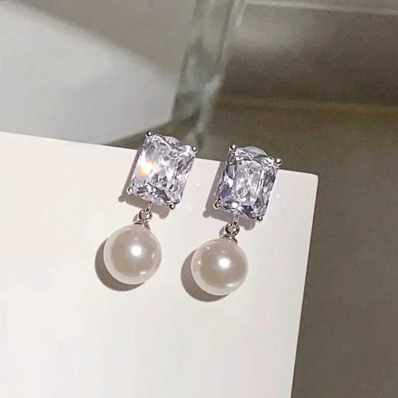 Huitan Luxury Train Cubic Zirconia Imitation Pearl Dangle Earrings for Women Temperament Bride Wedding Accessories La Jewelry XJ250623