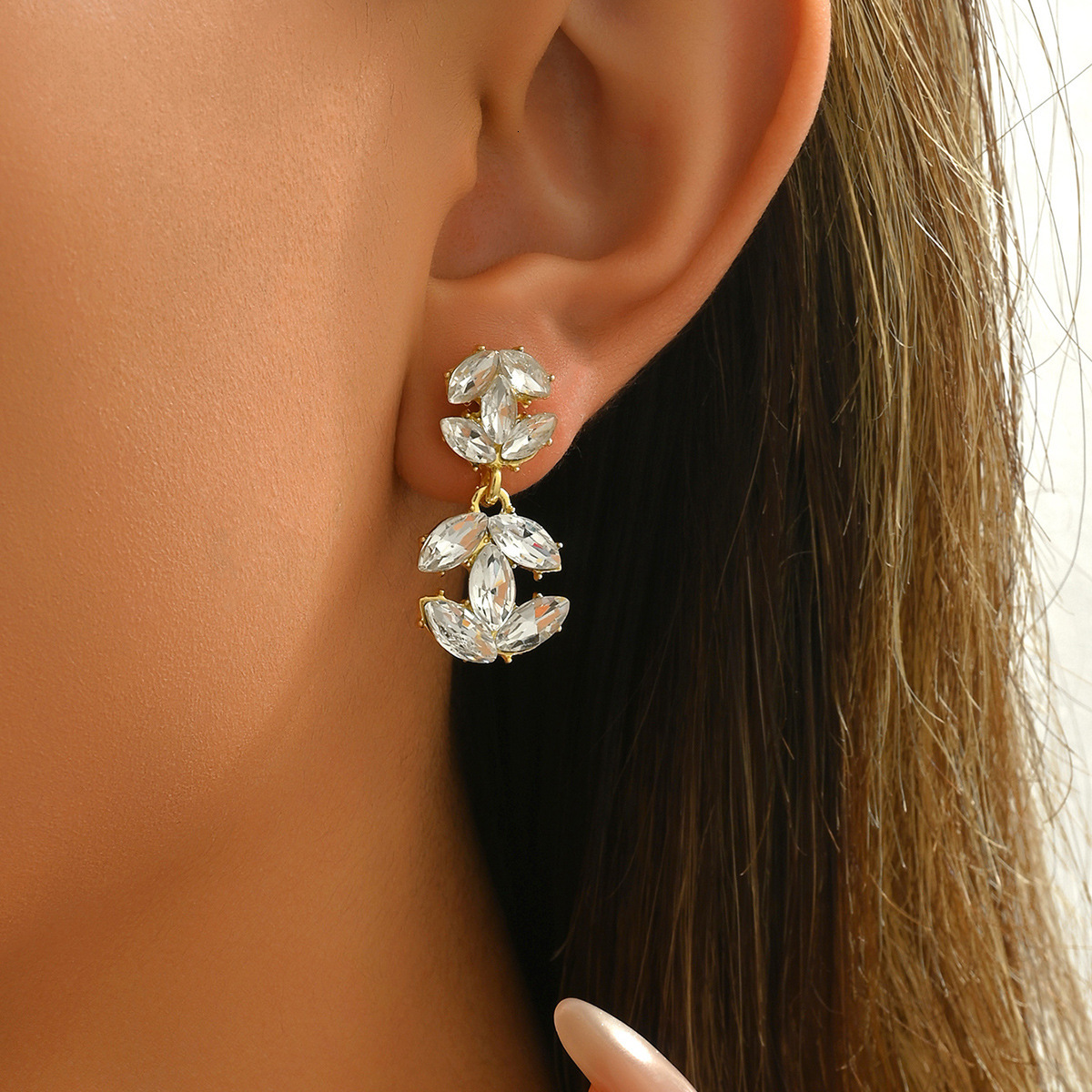 New Women's Personality Inlaid Crystal Design Light Stud Earrings for Women