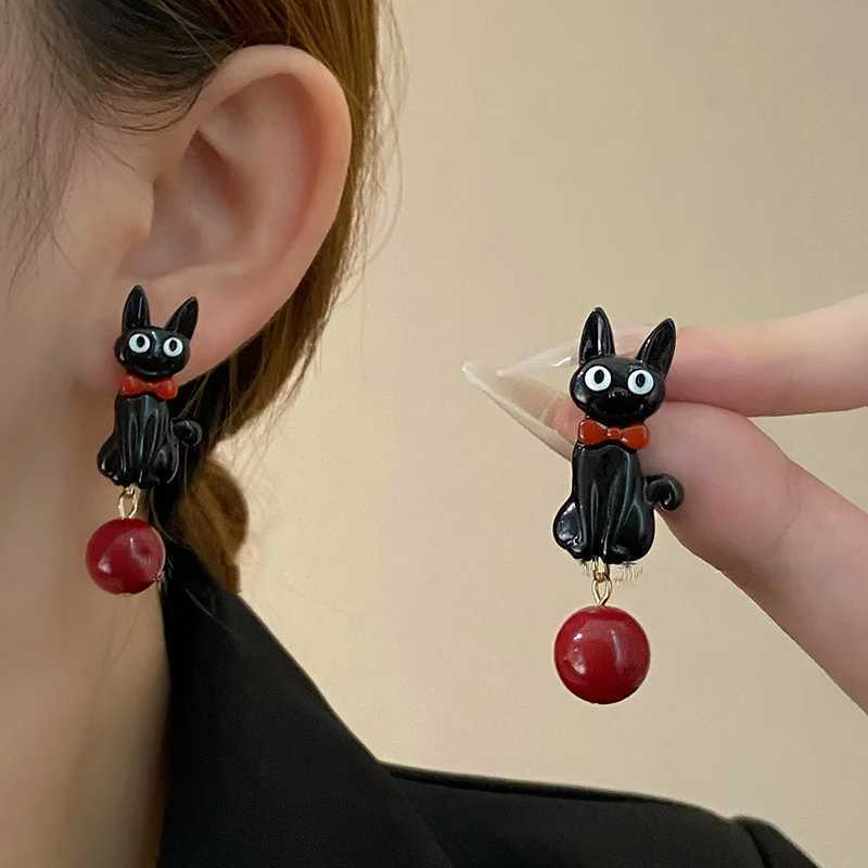 Sweet Cool Cartoon Black Cat Earrings Fashionable Women Personality Temperament Red Pearl Pendant Earrings Simple High-EndXJ250623