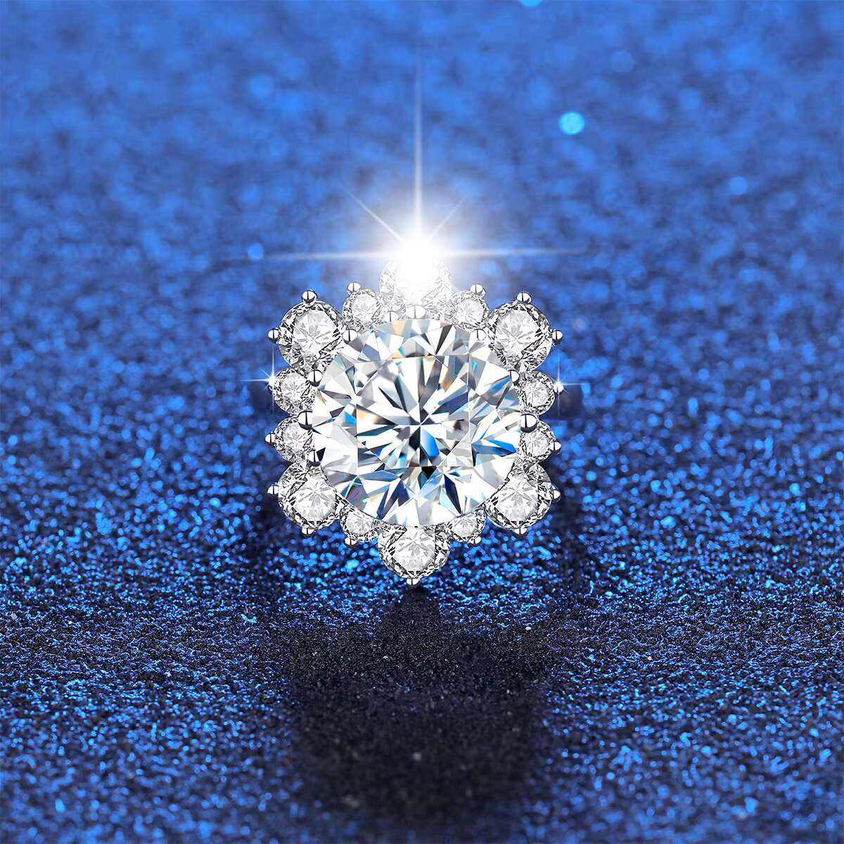 Luxury D VVS1 Huge 13mm 8 Ct Round Cut Women Engagement Fine Jewelry Gold Plated 925 Sterling Silver Rings Moissanite