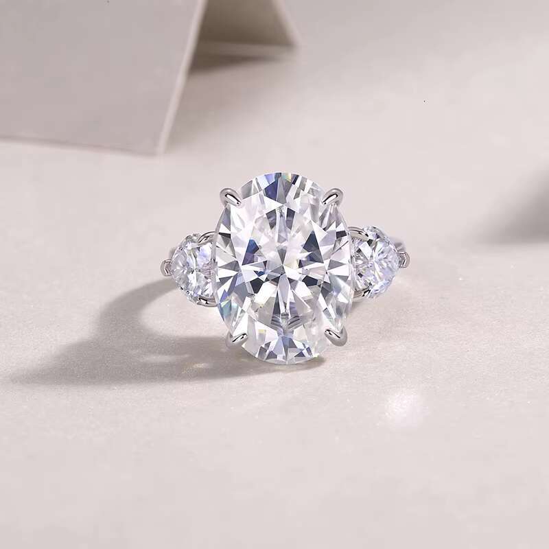 925 Sterling Silver Moissanite Eternity Ring New Married Womans Finger Jewellery Inspired VVS 12CT Big Oval Moissanite Ring