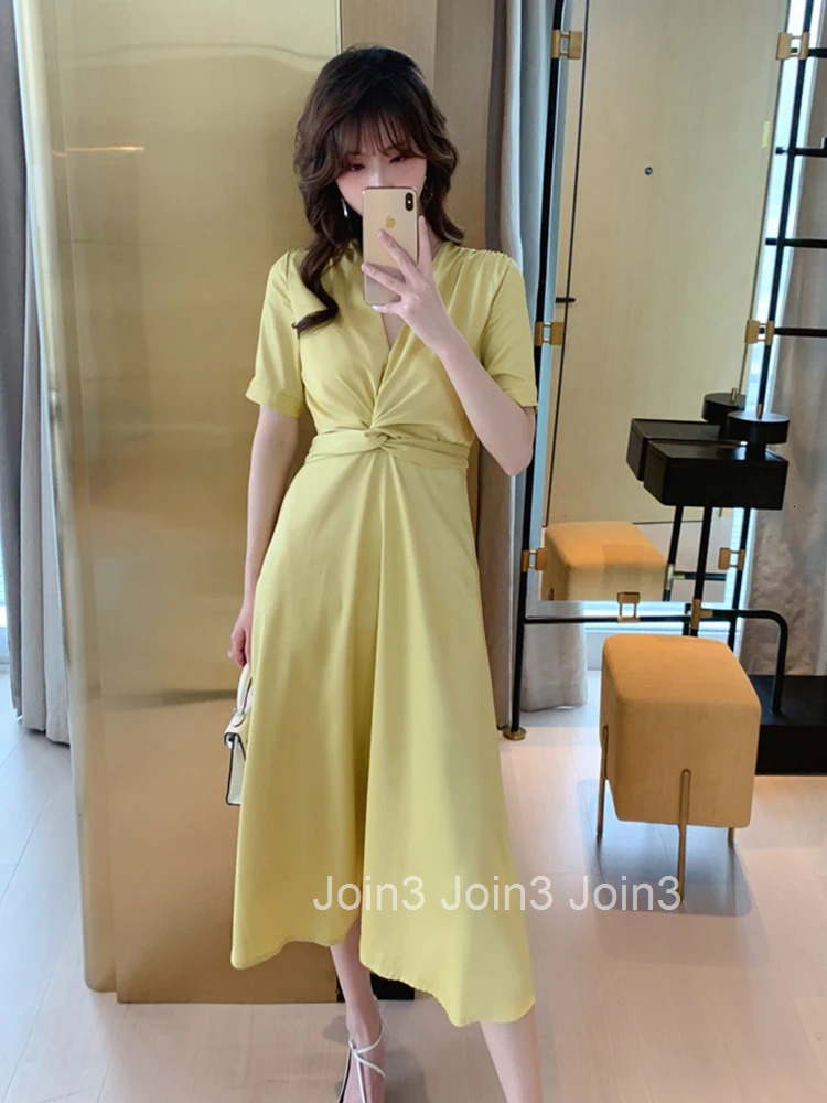 New Arrival Fashion Party Dress Women Elegant Summer V-neck Vintage Puff Sleeve Temperament OL Simple Solid Slim A-line Dress