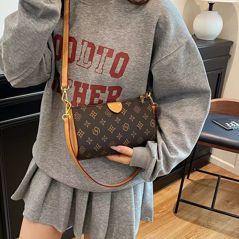 Designer Shoulder Bag Crossbody Bag Luxury Bag Purse Designer Texture Handbag Armpit New Mahjong Bag Temperament Fashion Clash Color looking for