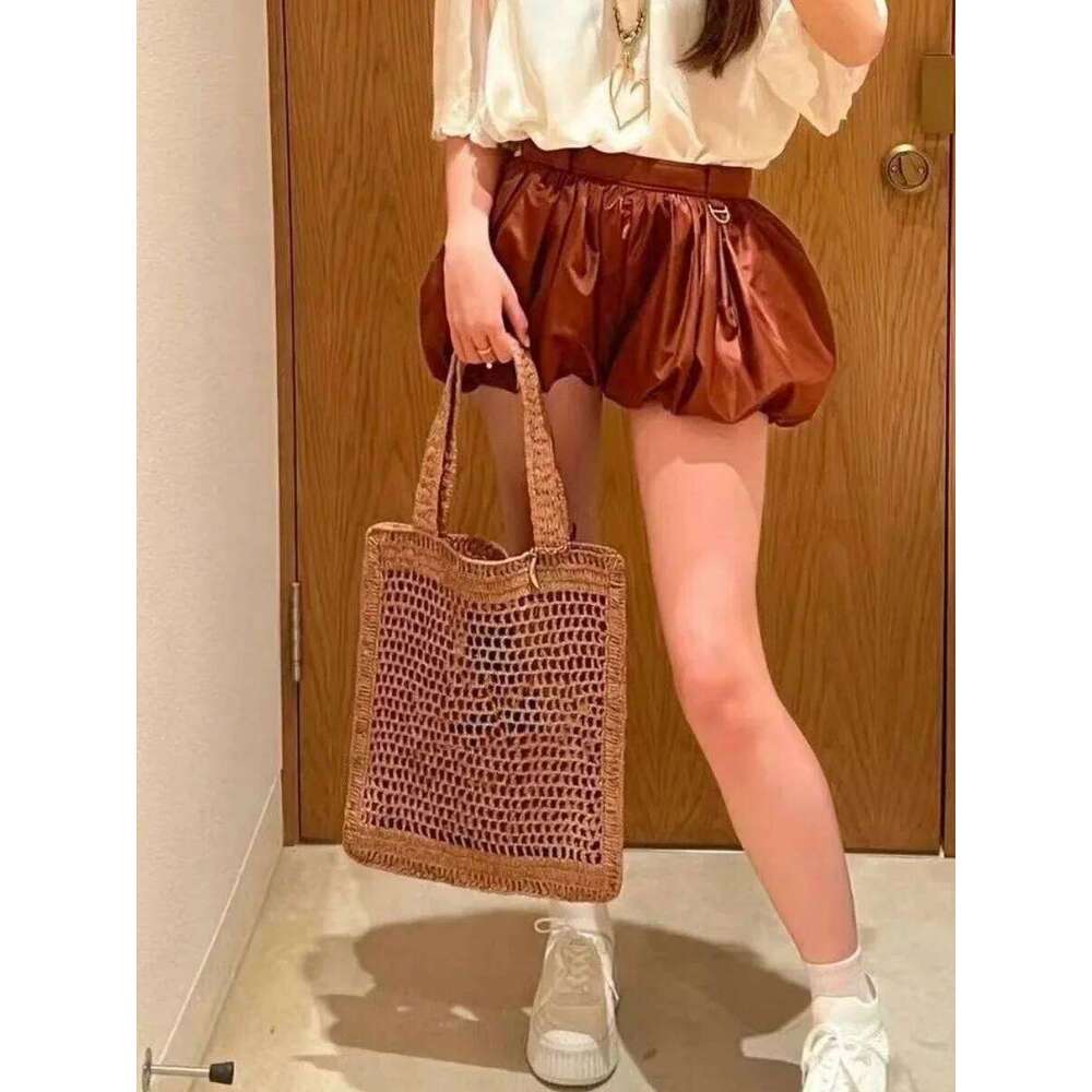 25 Spring/Summer New Grass Woven Bag Large Capacity Totes Hand Knitted Designer Elegant Women's Shoulder Handbag Beach Vacation