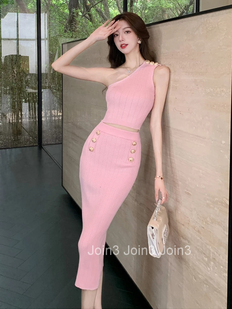 New Fashion Sweater Knitted Stretchy 2 Pieces Outfits Women Clothes Sexy One Shoulder Cropped Tops And High Waist Midi Skirt Set