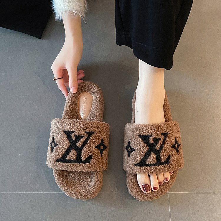 2025 free shipping designer shoes for womens flat slippers white black grey brown beige pink New thick soled hairy shoes for women fashionable cotton 