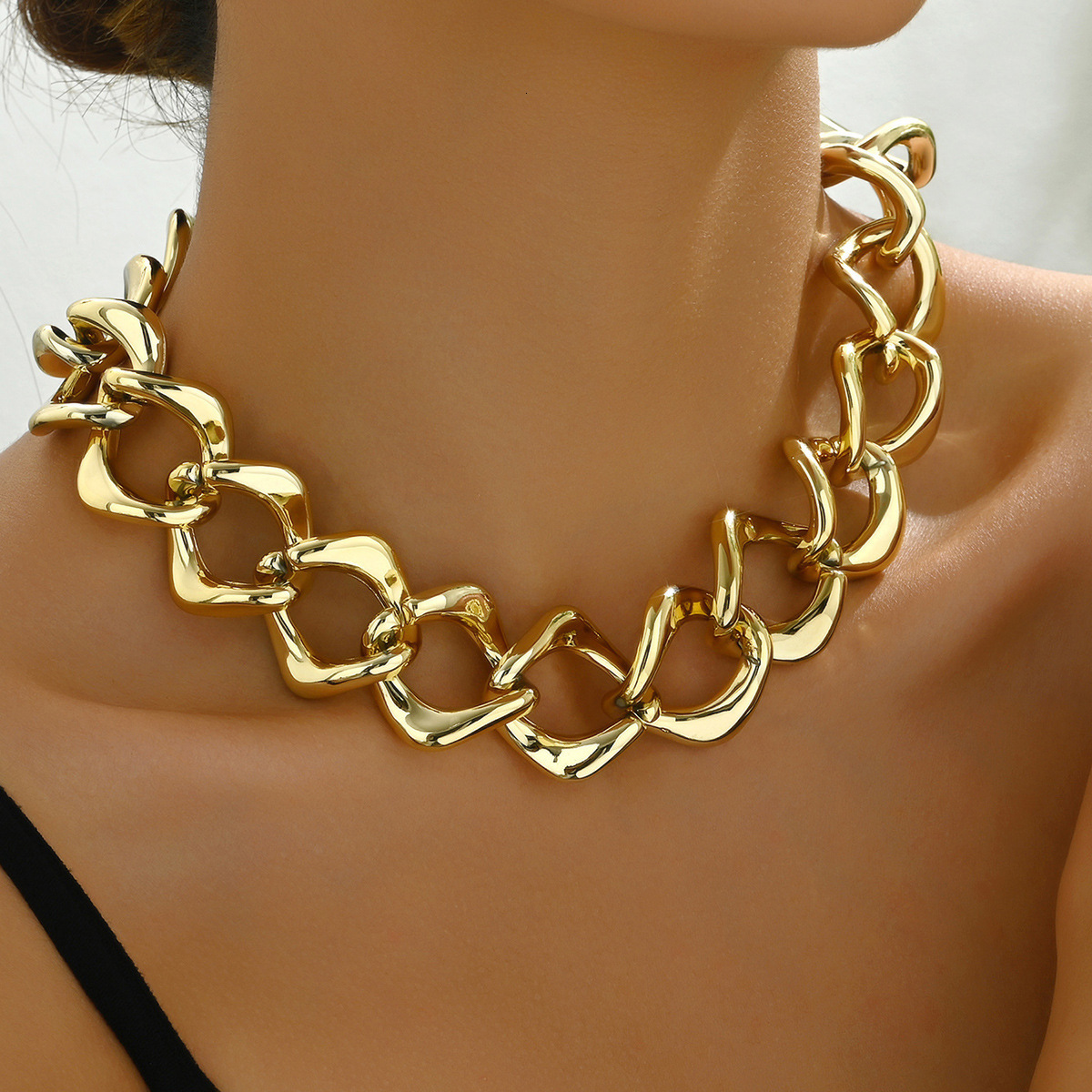 Style Women's Clavicle Chain Gd-Plated Exaggerated Long Necklace Jewelry