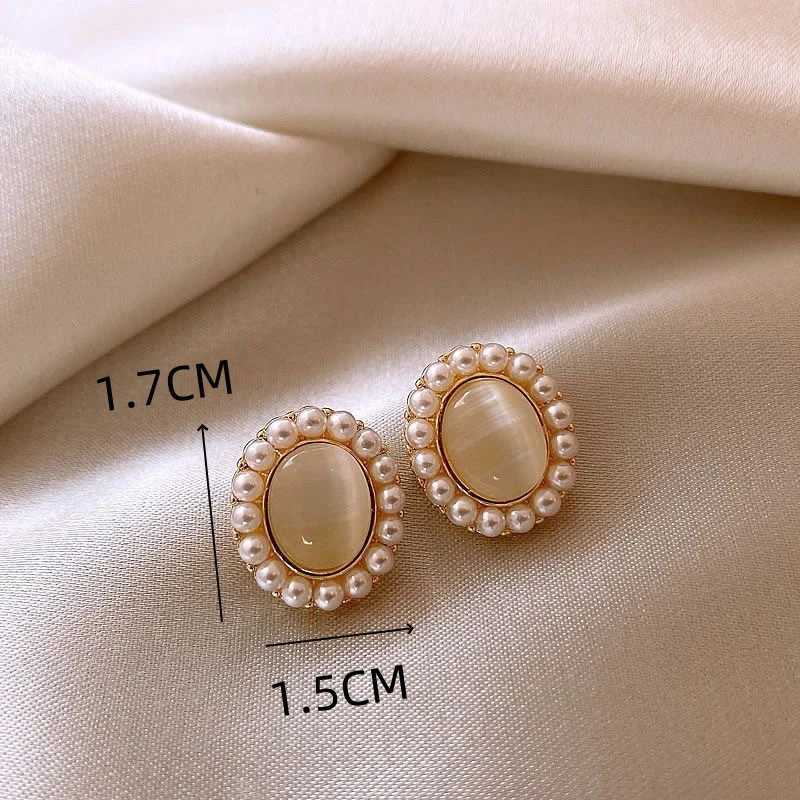 Baroque Opal Oval Imitation Pearl Stud Earring for Women French Retro Elegant Korean Sweet Ear Wedding Party Jewelry Gift XJ250623