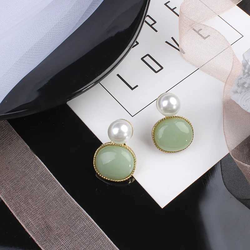 Imitation Pearl Top Womens Hanging Earrings Round Pendants Dangle Earrings Korean Fashion ly Girls Ear Jewelry 2025 newXJ250623