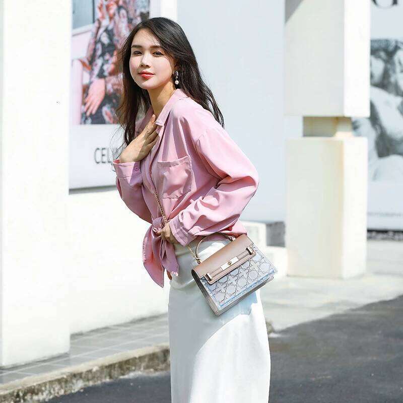 Hot Selling Chic Ladies Leather Crossbody Bag Designer Shoulder Handbag Women's Tote Brand Purse Elegant Stylish Accessory Designer Bags