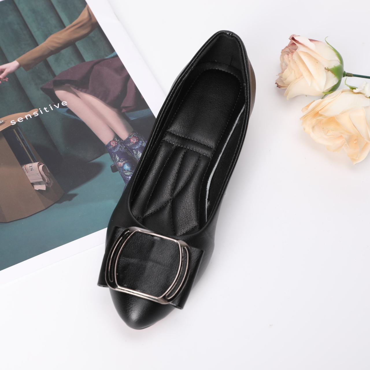 5536-Women's Spring New Fashion Pointed Toe Cover Thickened Sole Large Size for Parties and Office Women's Light Metal Buckle Casual Fashion