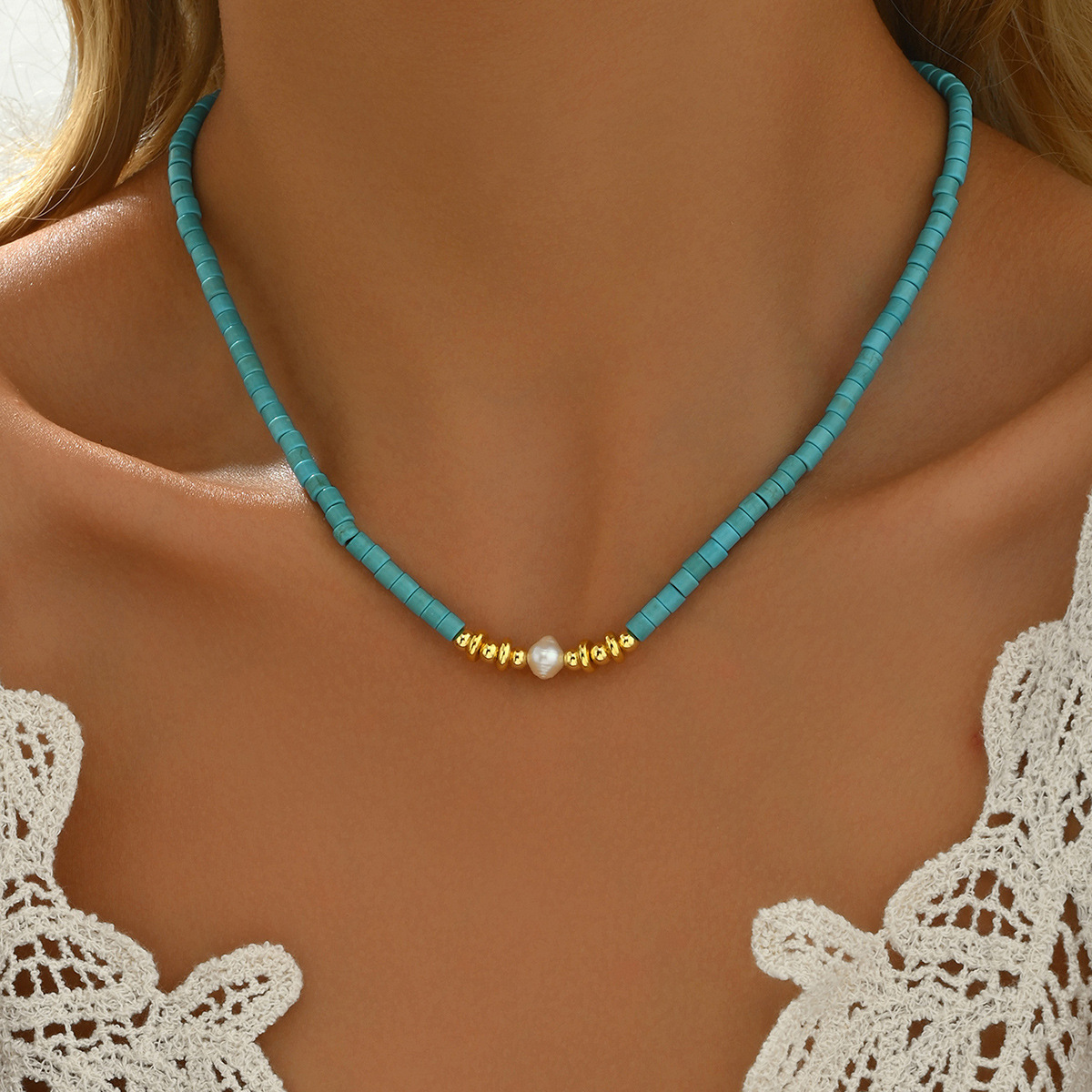 Palace Style Women's Long Clavicle Chain Personality Pearl Design High-End Necklace Jewelry