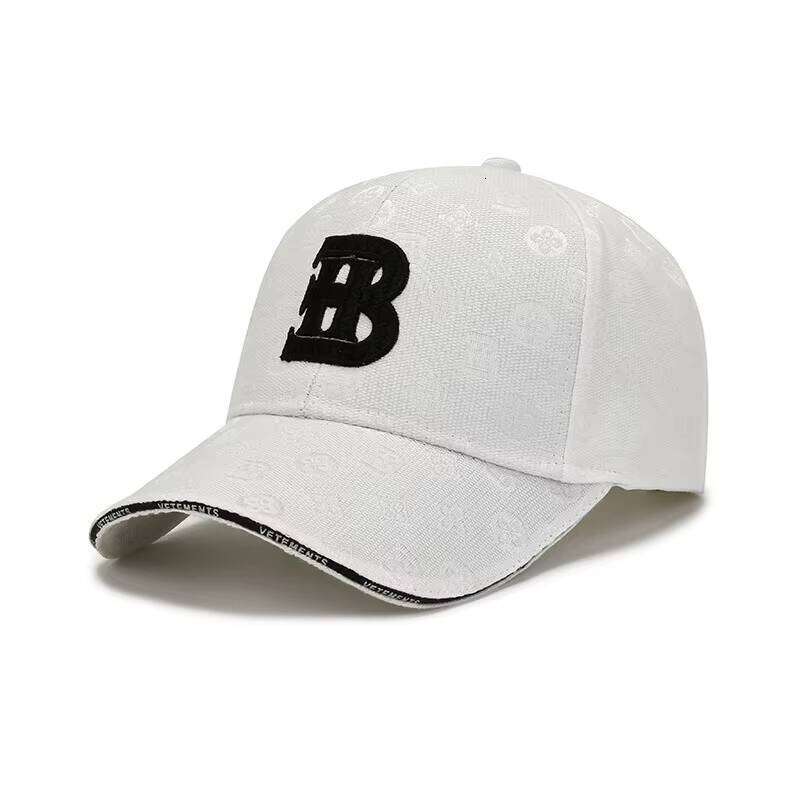 Men's and Women's Outdoor Adjustable Hat Embroidered Letter Logo Baseball Cap