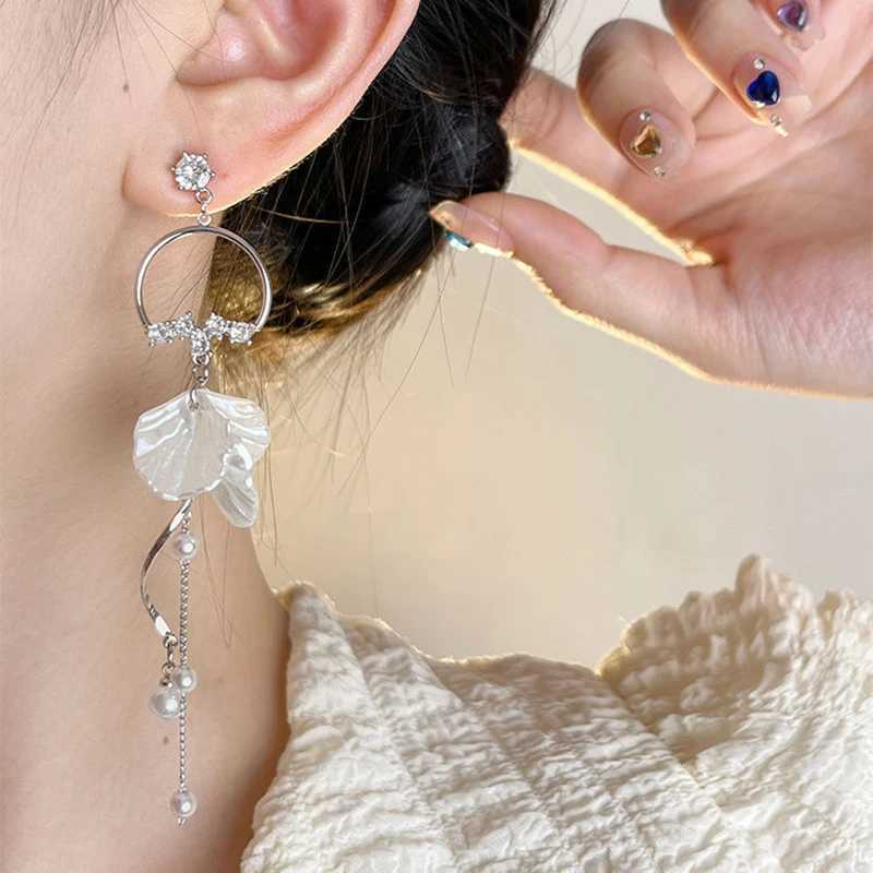 Fashion Summer Vacation Style Shell Tassel Long Petal Pearl Pendant Womens Party Jewelry Earrings XJ250623