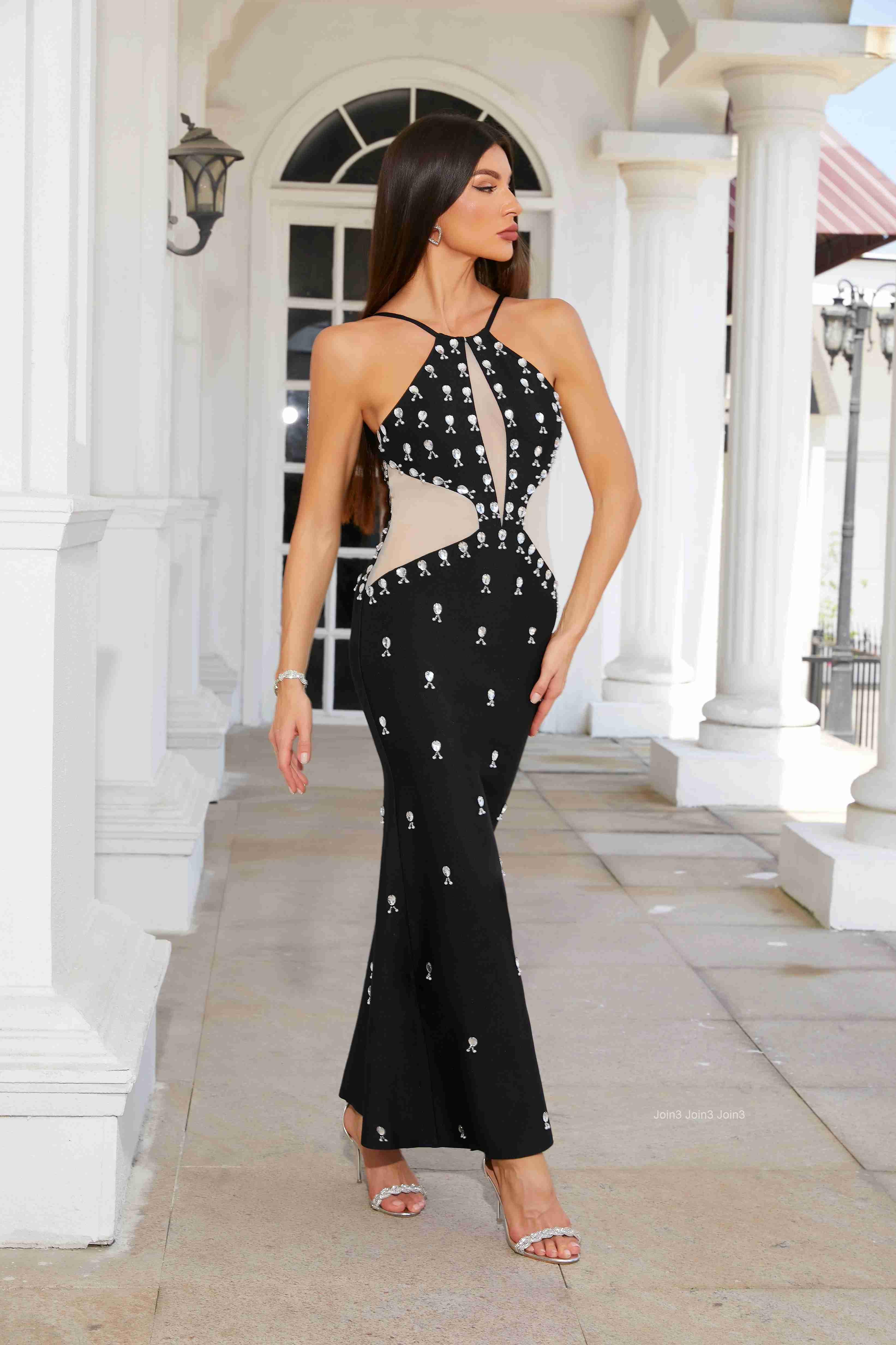 2025 TikTok Viral Black Beaded Halter Neck Evening Gown Elegant Formal Dress Women Luxury Partywear Gala Celebrity-Inspired